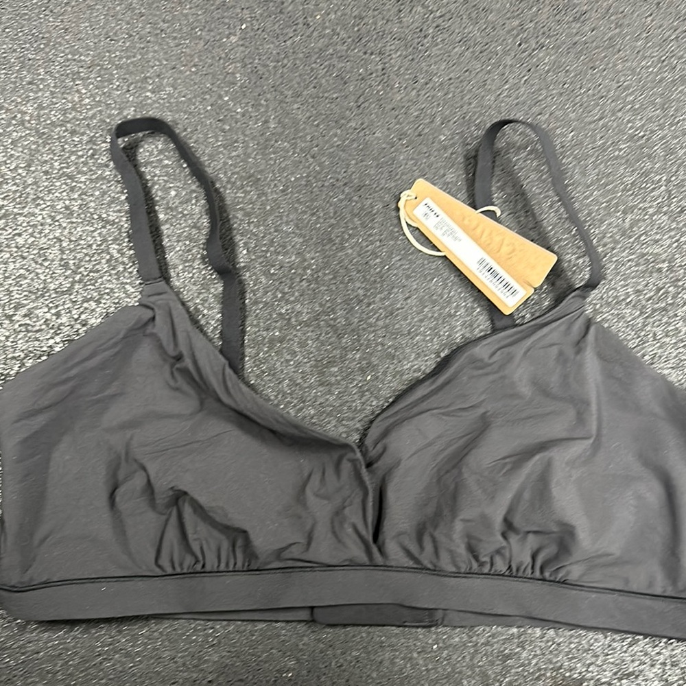 SKIMS Black Triangle Bra Intimates
